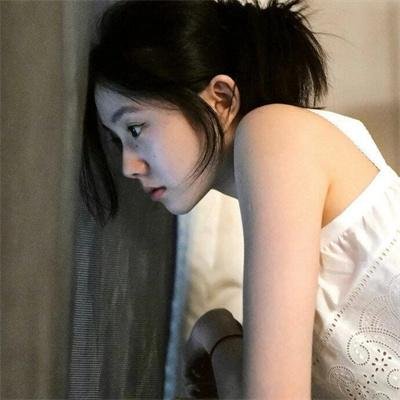 椿之庭 海报